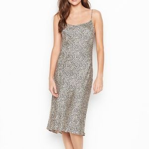 VICTORIA’S SECRET cupro midi leopard 🐆 slip
